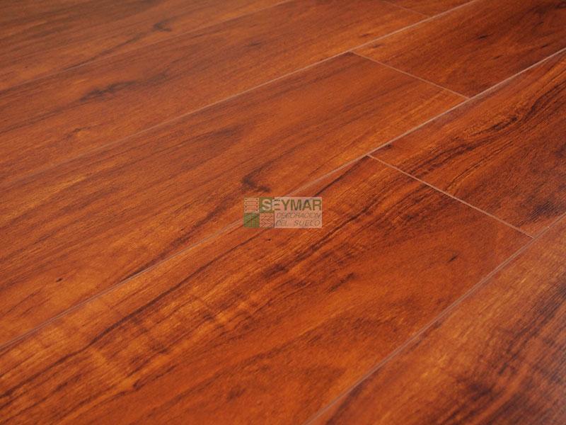 Tarima laminada AC5 8 mm Jatoba Amazonas 